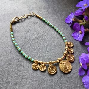 NWT Baizaar Beaded Brass Charm Bracelet